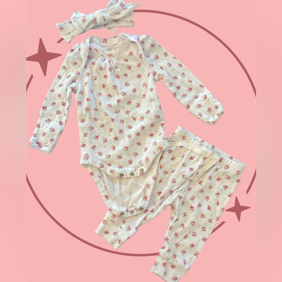 3 Baby Gap Outfits 0-3M - Picture 2 of 7